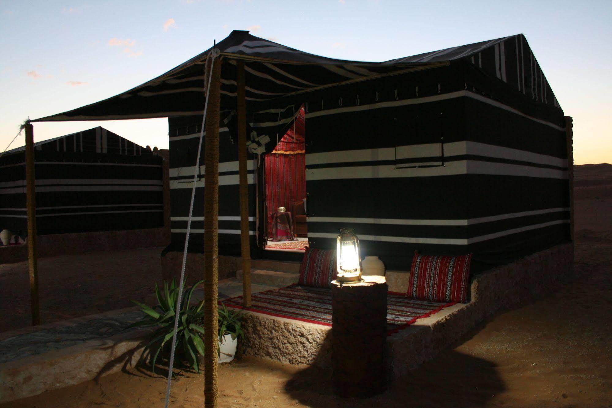 Sama Al Wasil Desert Camp Shahiq ภายนอก รูปภาพ